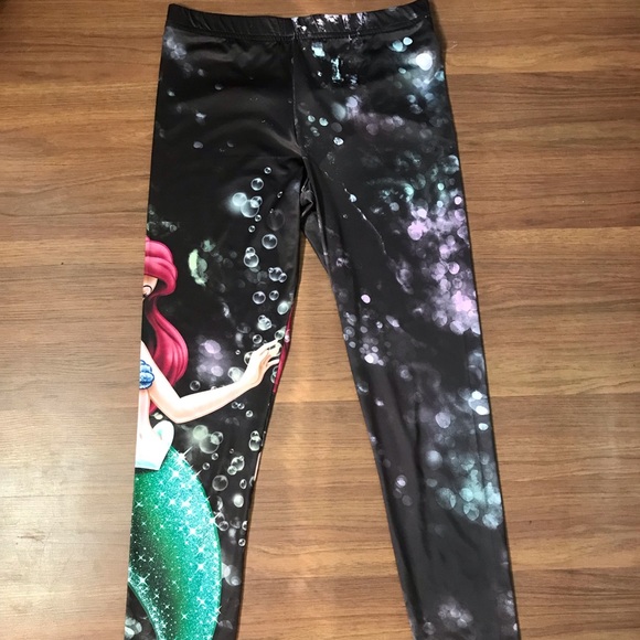 🧜🏼‍♀️ (Disney) Little Mermaid Leggings 🧜🏼‍♀️ - Picture 3 of 5
